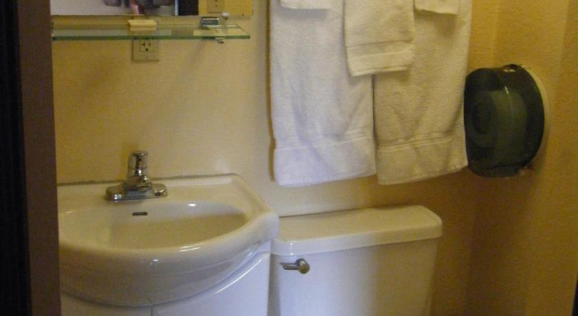 دوبوك Glenview Motel الغرفة الصورة