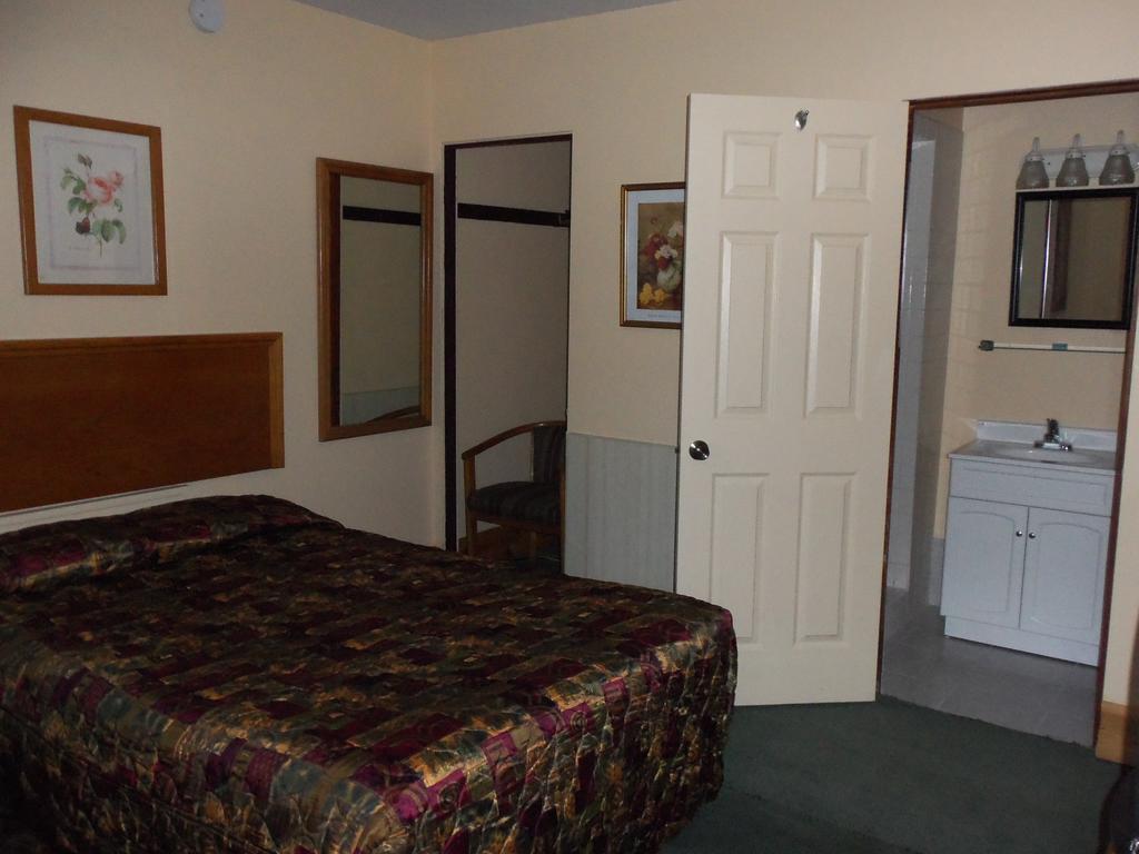 دوبوك Glenview Motel المظهر الخارجي الصورة